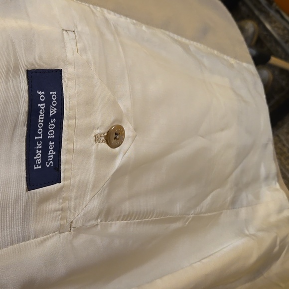 Burberry Vintage 3-Button Sport coat, Suit Coat, Blazer, Size 42R - Picture 4 of 7